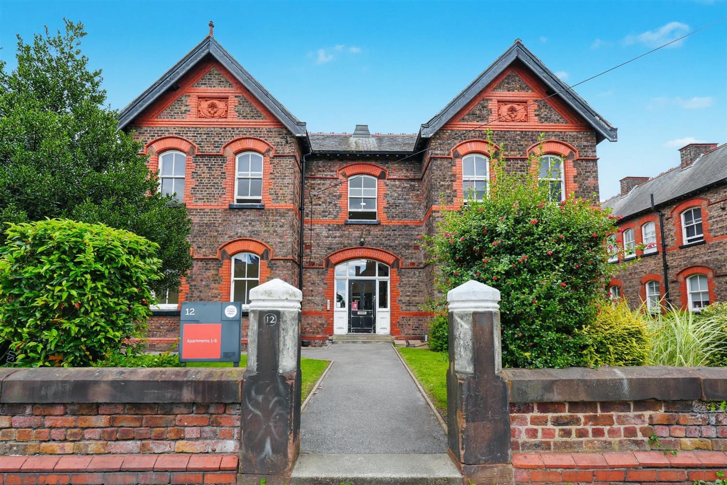 New Hall – L10 1LD