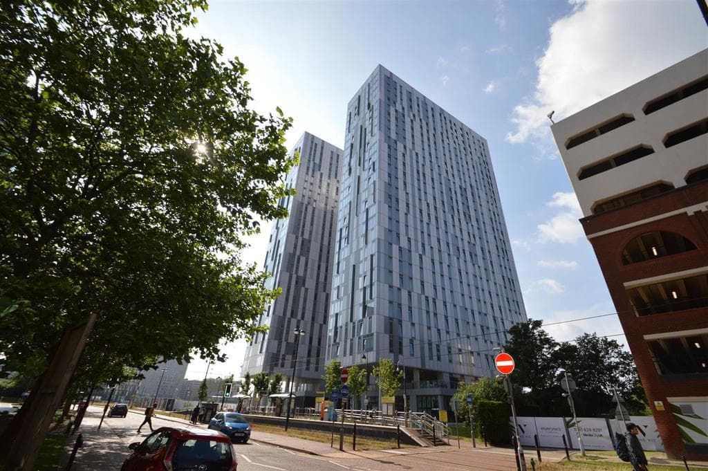 Michigan Avenue, Salford